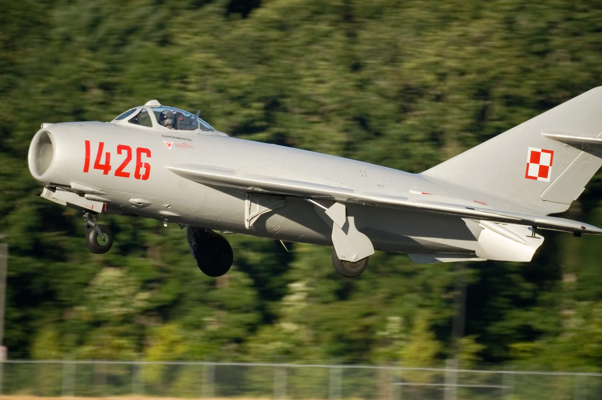 Mikoyan-Gurevich Mig-17/Lim 6 — Tillamook Air Museum